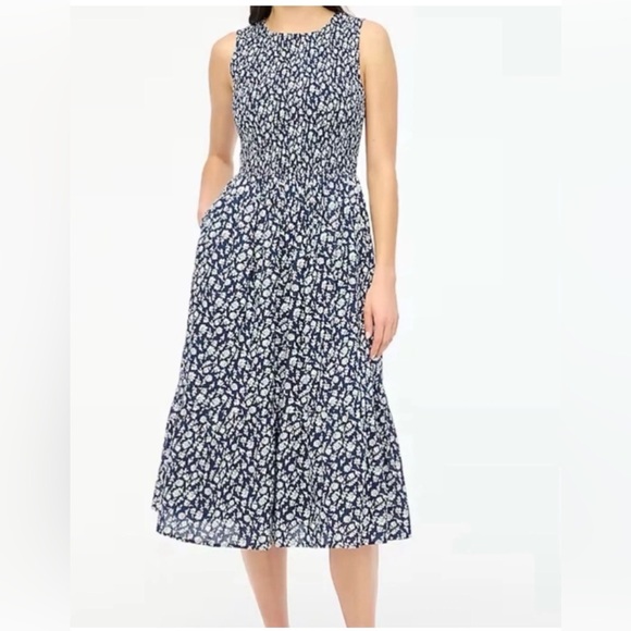 J. Crew Dresses & Skirts - J. Crew Floral Sleeveless Smocked Bodice A-Line Midi Dress Navy X-Small NWT